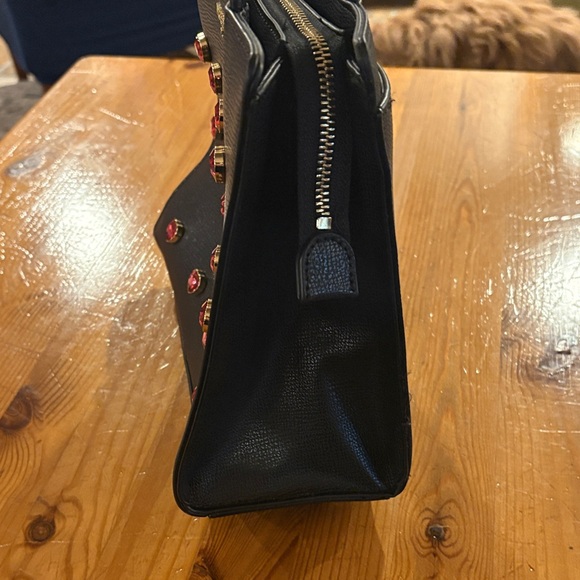 Karl Lagerfeld Black Bag with Pink Heart Details - Picture 6 of 9